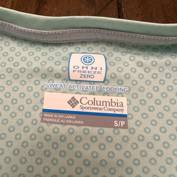 Columbia PFG Women's Sun / Fisihing Shirt - Small` - Picture 2 of 6